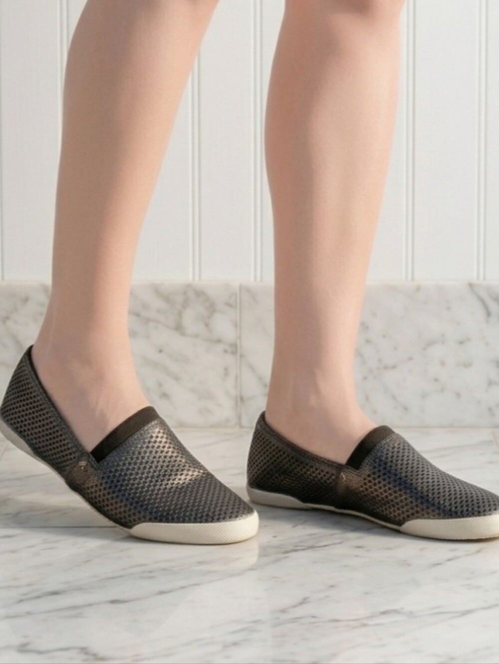Frye Leather Flats Size 6.5 M Melanie Pewter Metallic